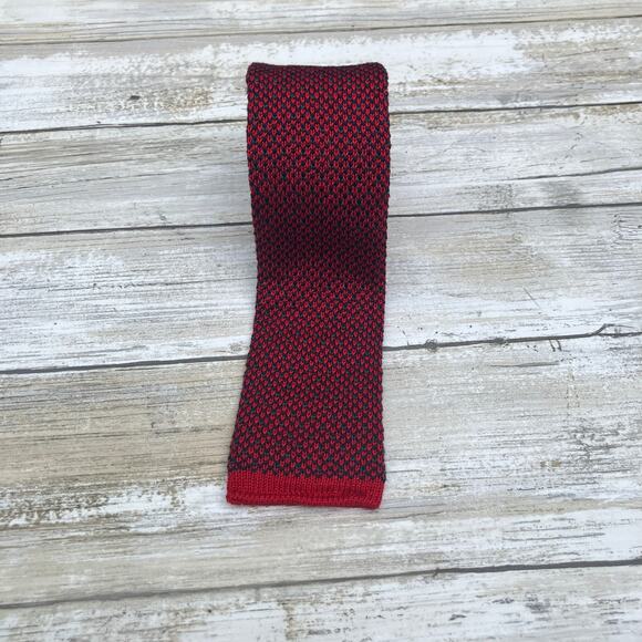 Carson Pirie Scott Other - VTG Carson Pirie Scott Knitted Tie Red Black Square Tip Cotton Slim 52.5” x 2”